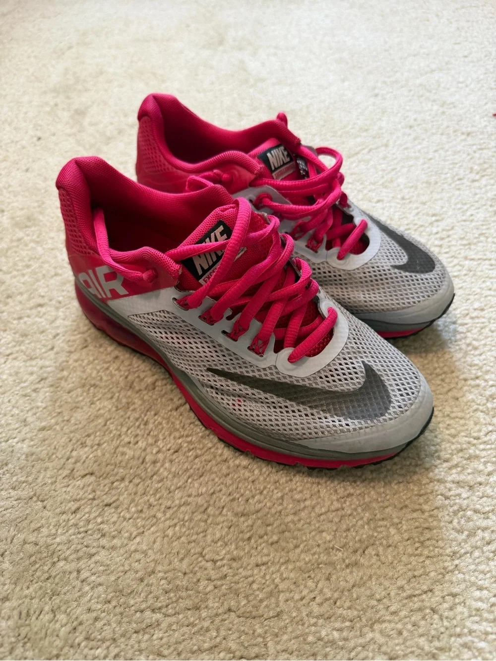 Nike Air Max Women’s Size 6 555764-012 From 2014